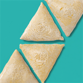 {{photo.Alt || photo.Description || 'Самса с курицей замороженная 4 шт.'}}